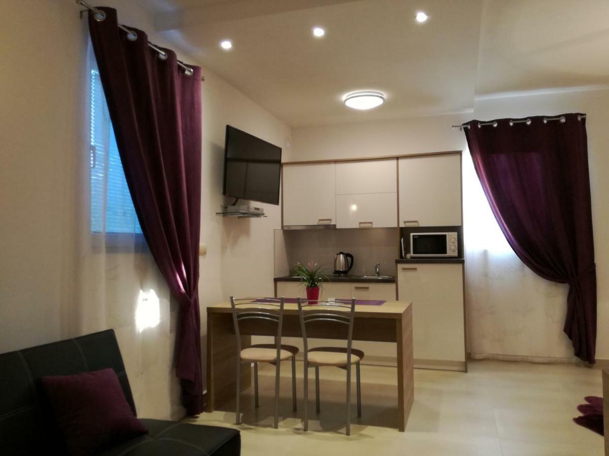 Apartments Sanja Trogir Exterior foto